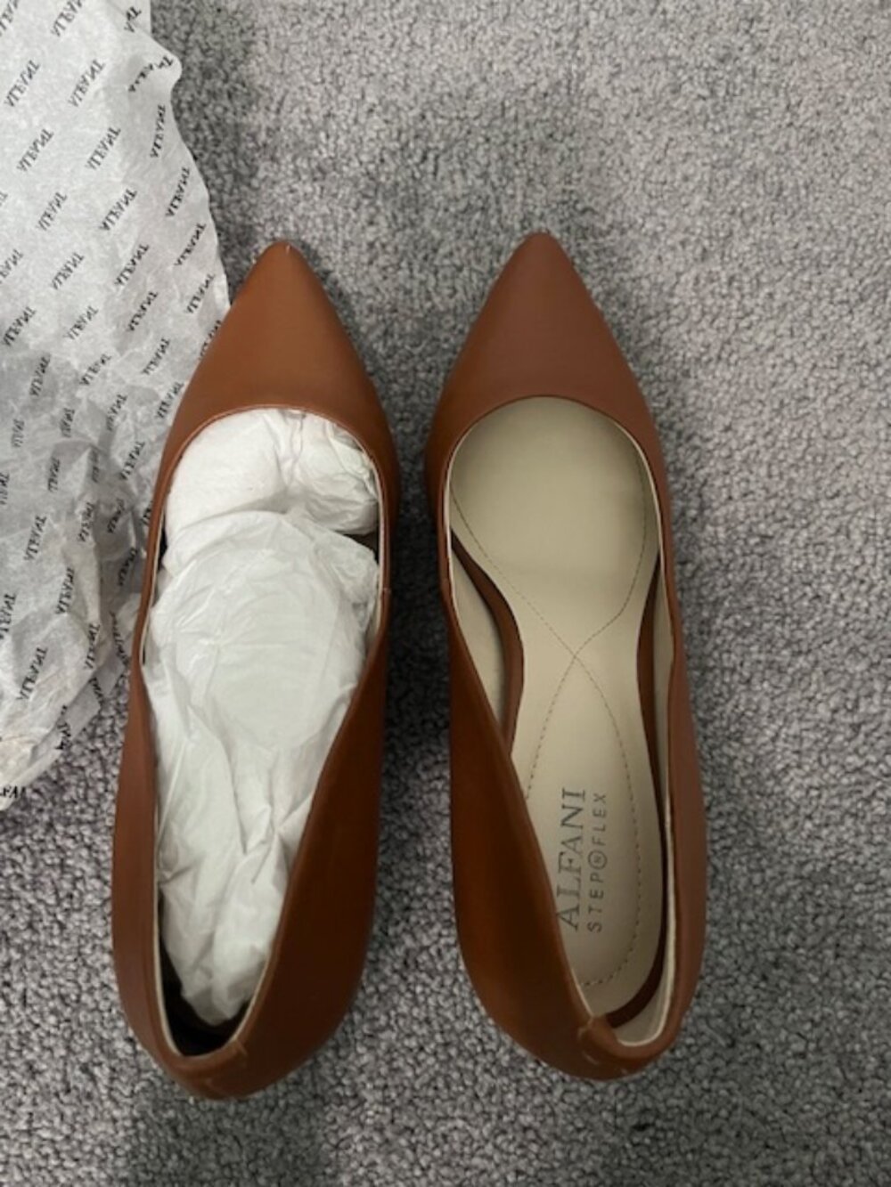 Alfani Jeules pump in Cognac